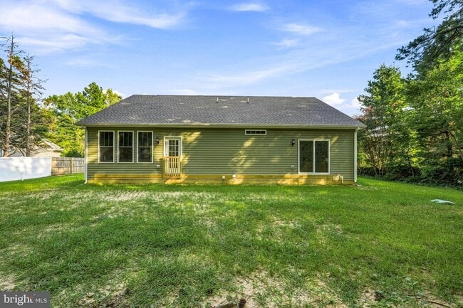 Building Photo - 34121 Juniper Dr