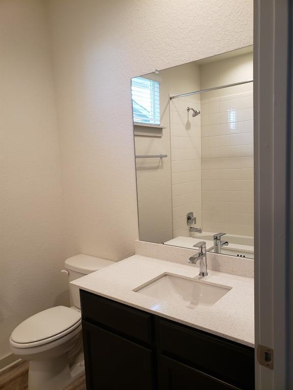 Building Photo - 205 Tequilana Pass