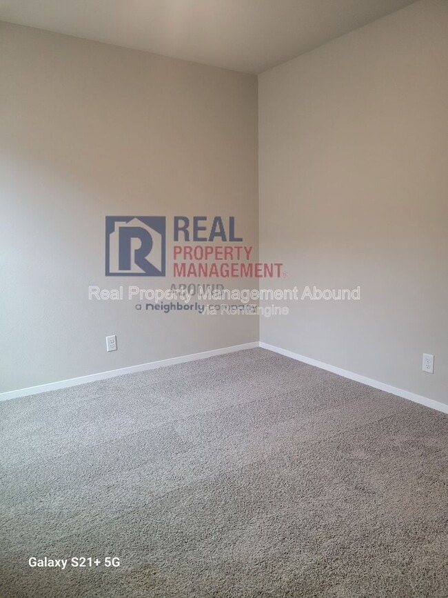 Building Photo - 8510 E 163rd St S