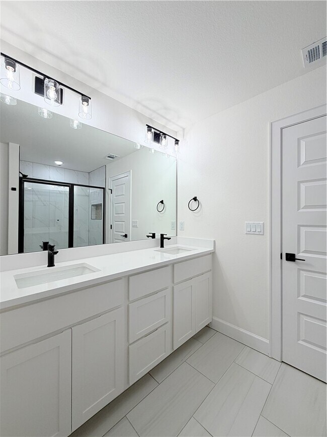 Building Photo - 3008 SW Lovely Ln