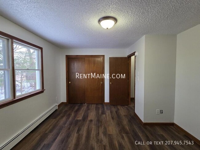 Building Photo - 2 Hartley St