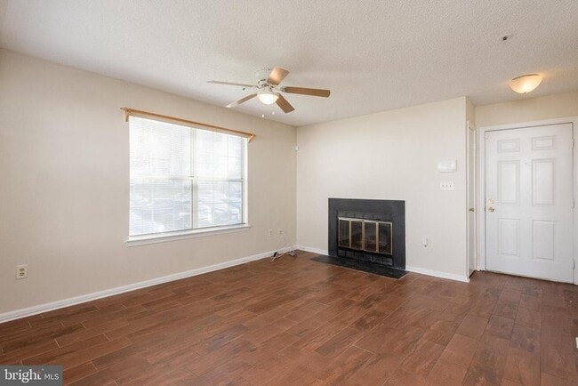 Building Photo - 14040 Vista Dr