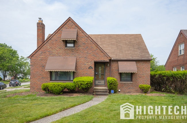 Building Photo - 3 bedroom/1 bath! PARMA!!
