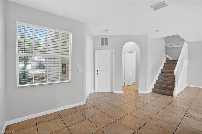 Building Photo - 7013 Romana Way