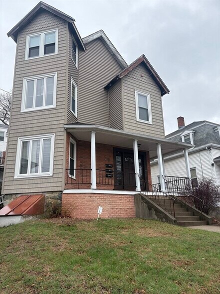 Primary Photo - 70 Wyoming Ave