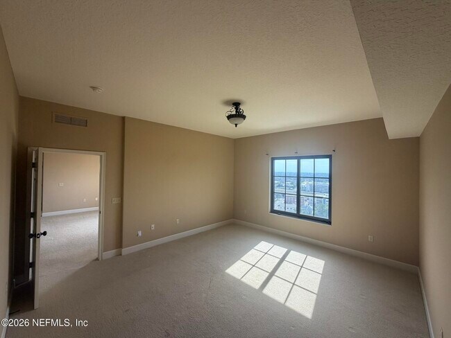 Building Photo - 1478 Riverplace Blvd