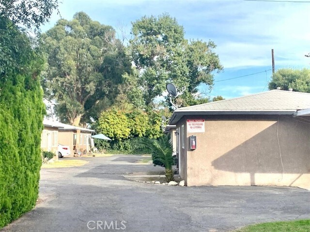 Primary Photo - 640 N 3rd Ave