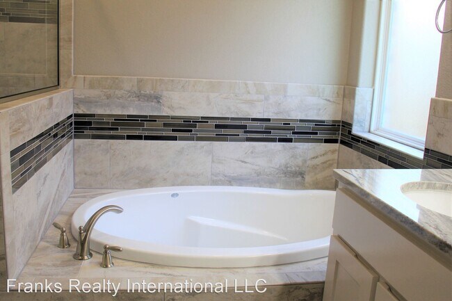 Building Photo - 4 br, 2 bath House - 3314 White Horse Drive