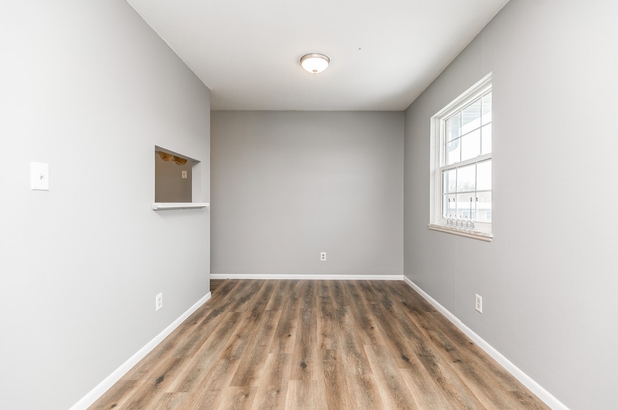 Building Photo - 403 21st Avenue Pl