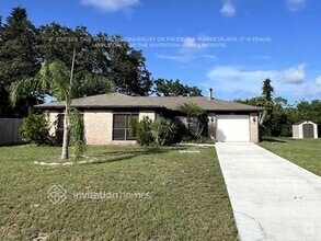 Building Photo - 621 NE Helicon Ln