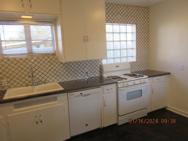 Building Photo - 600 W Coolidge St