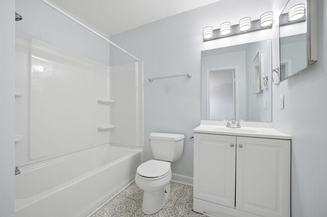 Building Photo - OPEN HOUSE SATURDAY THE 20TH 1PM-3PM! Three-bedroom, two-and-a-half bathrooms in Pembroke Meadows!