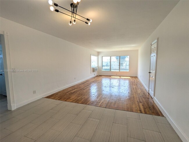 Building Photo - 7805 Crespi Blvd