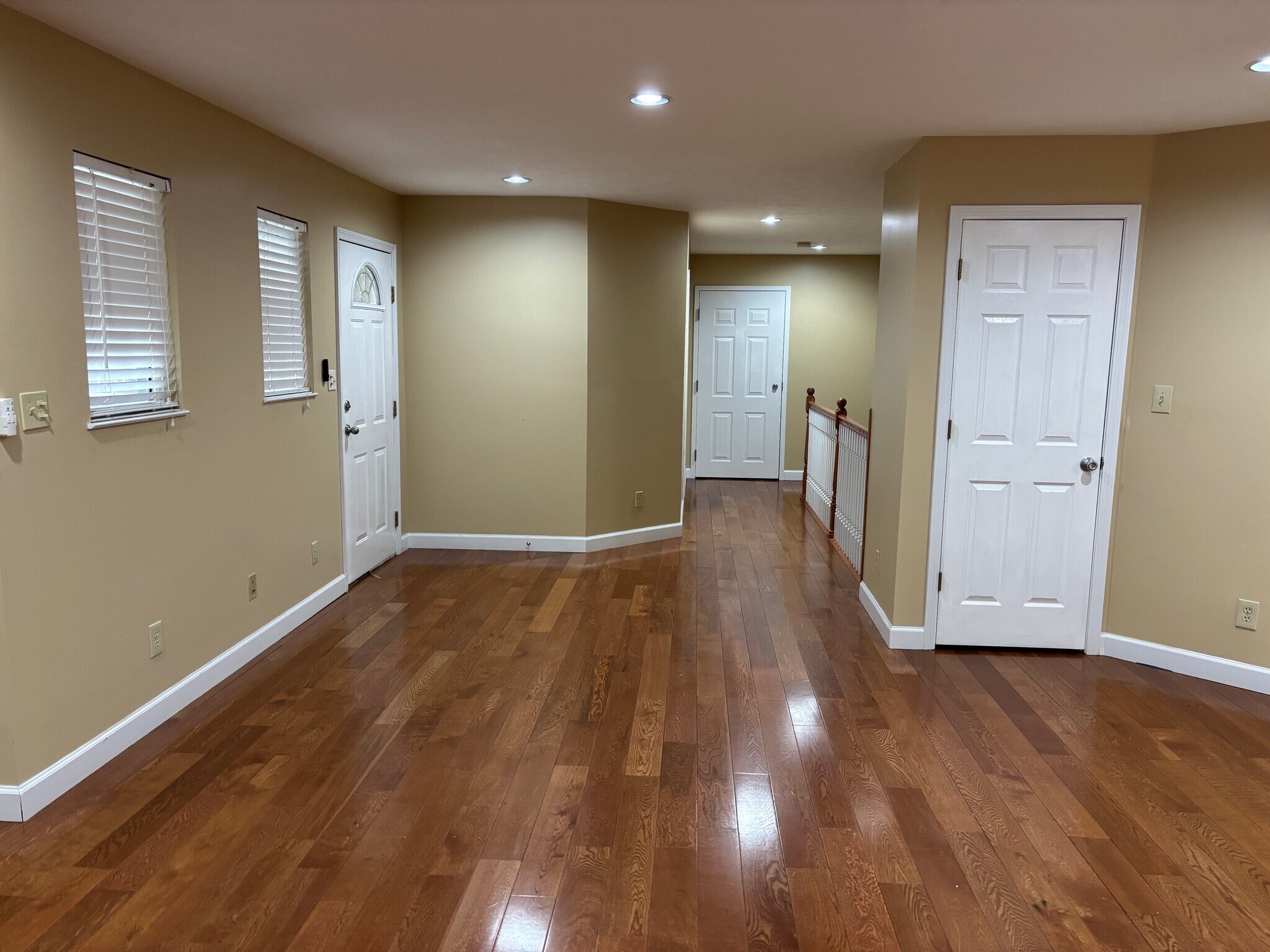 Building Photo - 710 Forest Dr