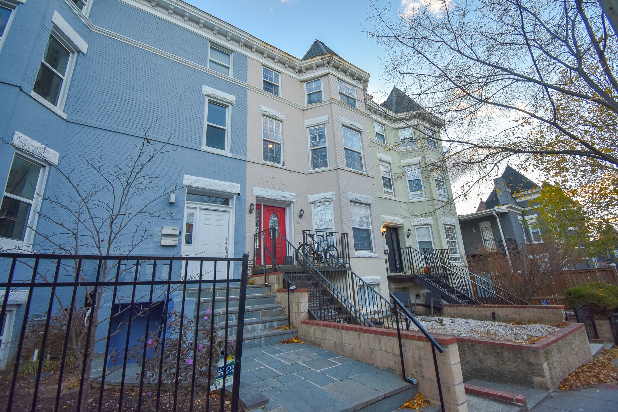 Building Photo - 13 S St NE