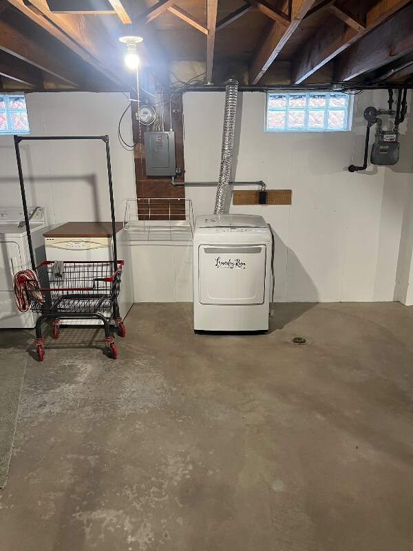 Building Photo - 1723 Parkway Dr