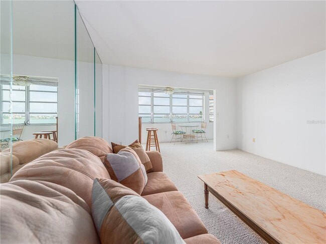 Building Photo - 5108 Brittany Dr S