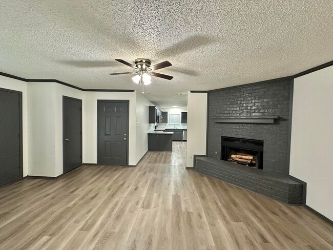 Building Photo - 7410 Avenue W