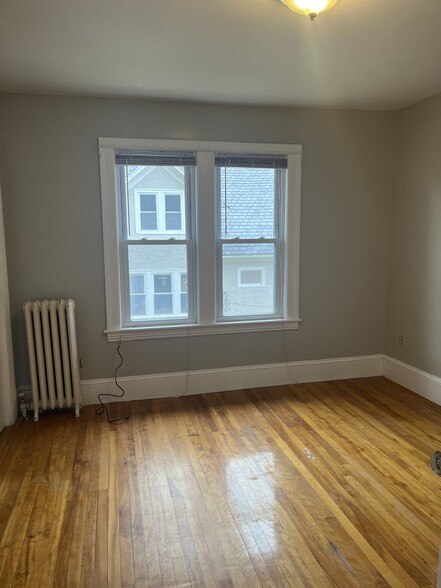 Building Photo - 81 Brantwood Rd