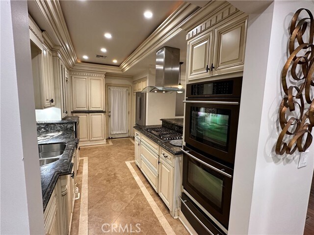 Building Photo - 323 S Astell Ave