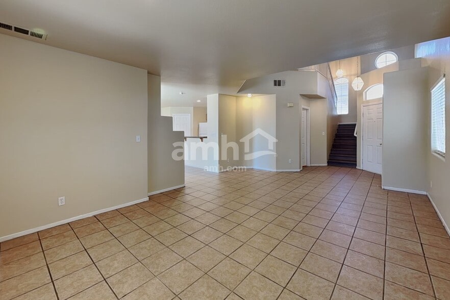 Building Photo - 3912 Camryn Holly St