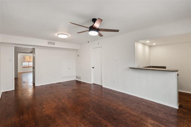 Building Photo - 701 Rocky Canyon Rd