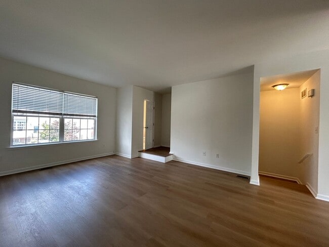 Building Photo - 65 Highland Cir