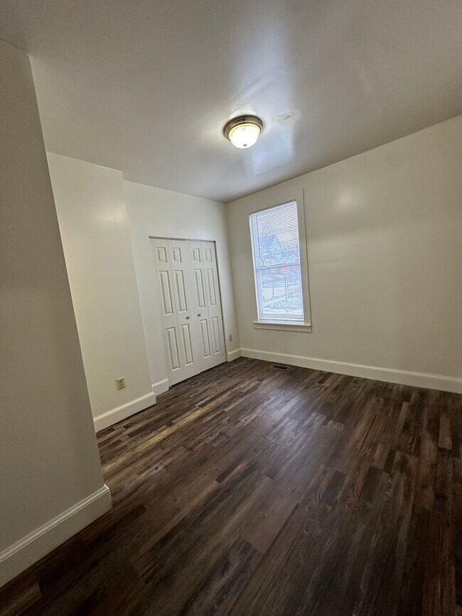 Building Photo - 1700-1702 N 12th St- TETZLOFF