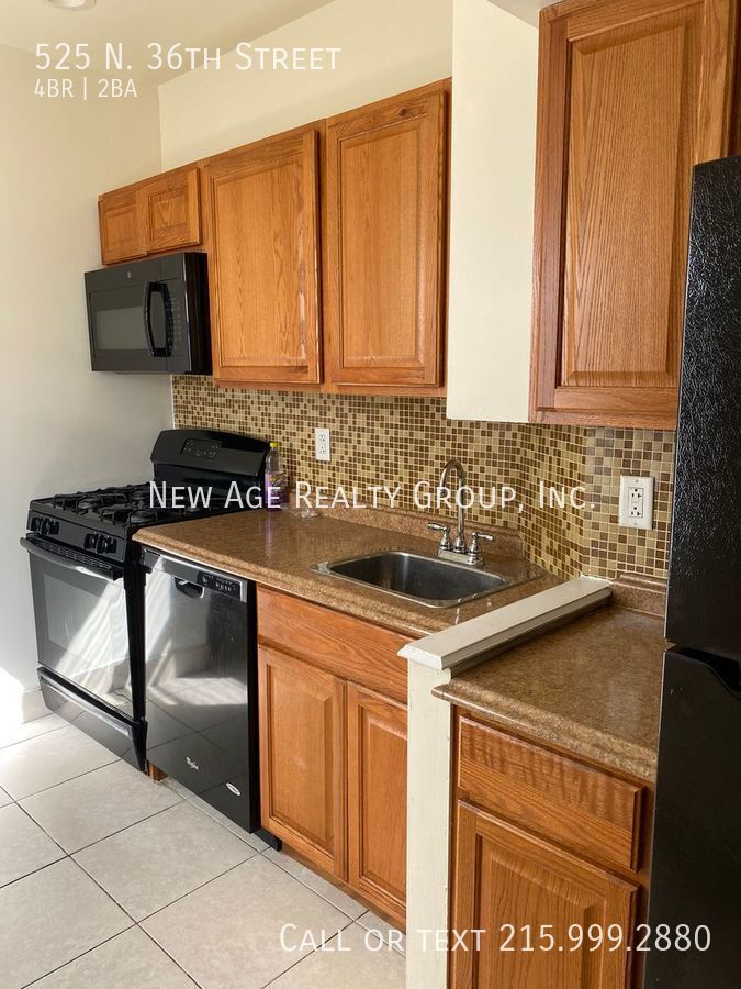 Building Photo - 525 N 36th St