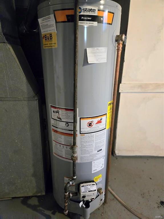 Building Photo - "Charming 3-Bedroom Home on Cameron Road, St. Louis – Cozy 1026 Sq Ft with Full Bath!"  We accept...