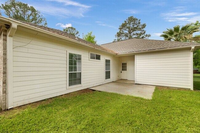 Building Photo - 14874 Cygnus Ct