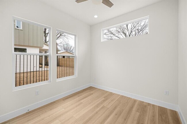 Building Photo - 6107 Richardson Ln