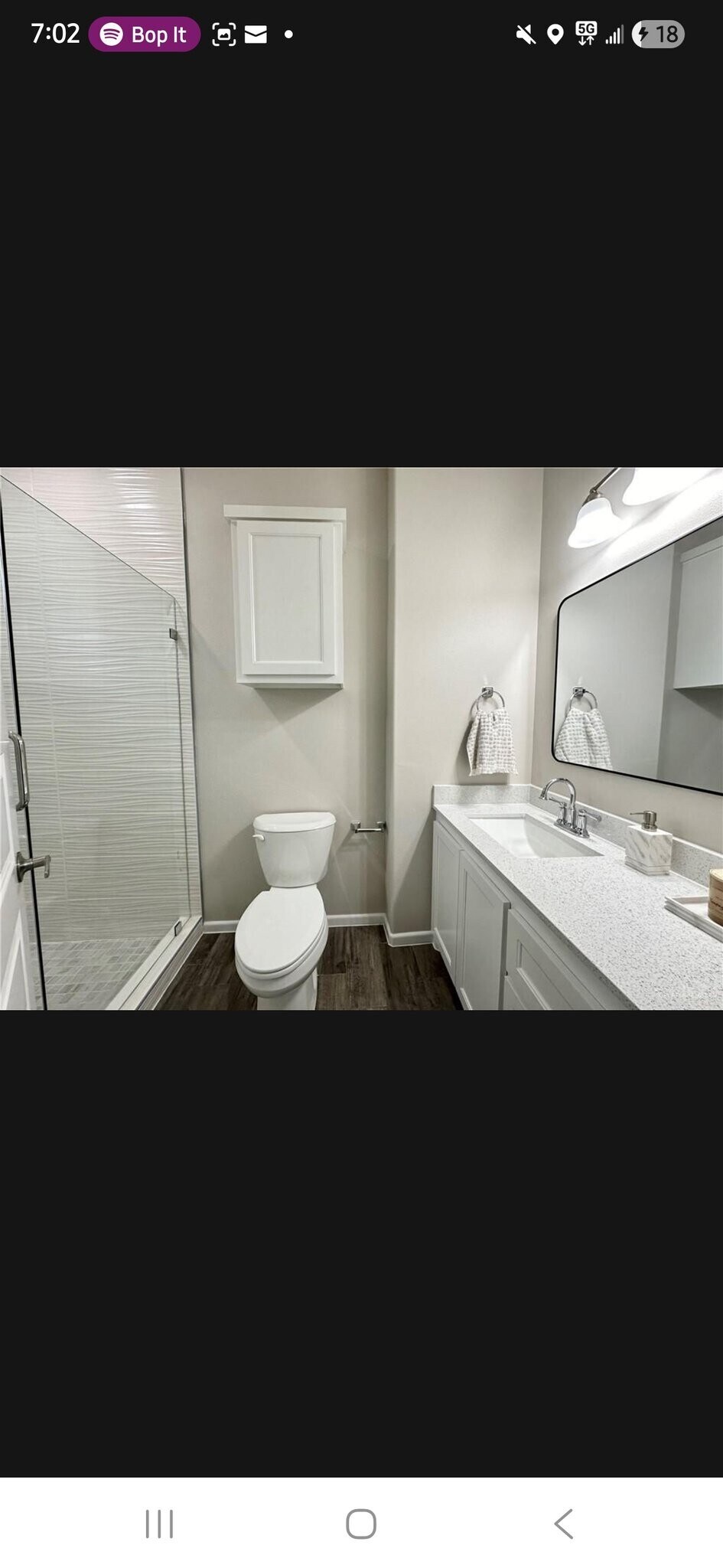 Building Photo - 425 E Acacia Ave