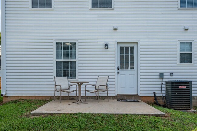 Building Photo - 29 Middleton Ct