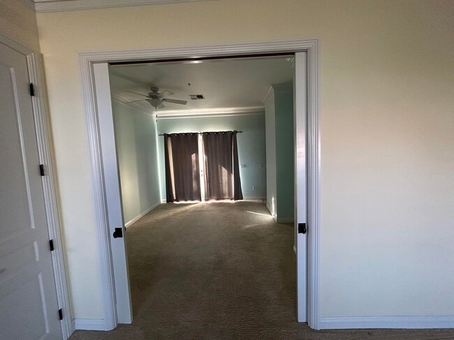 Building Photo - 1 bedroom in Lake Las Vegas