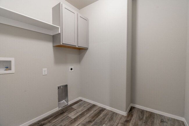 Building Photo - 529 Woodcreek Lp