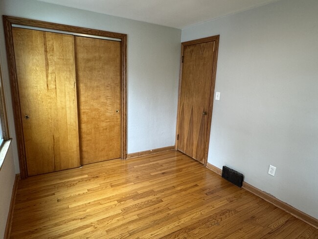 Building Photo - 2223 Carney Ave