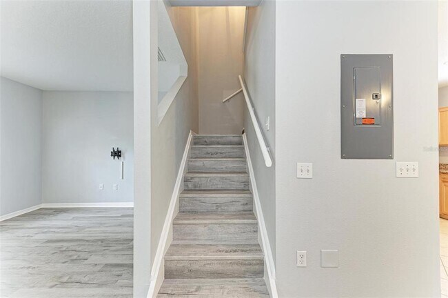 Building Photo - 6218 Flagfish Ct
