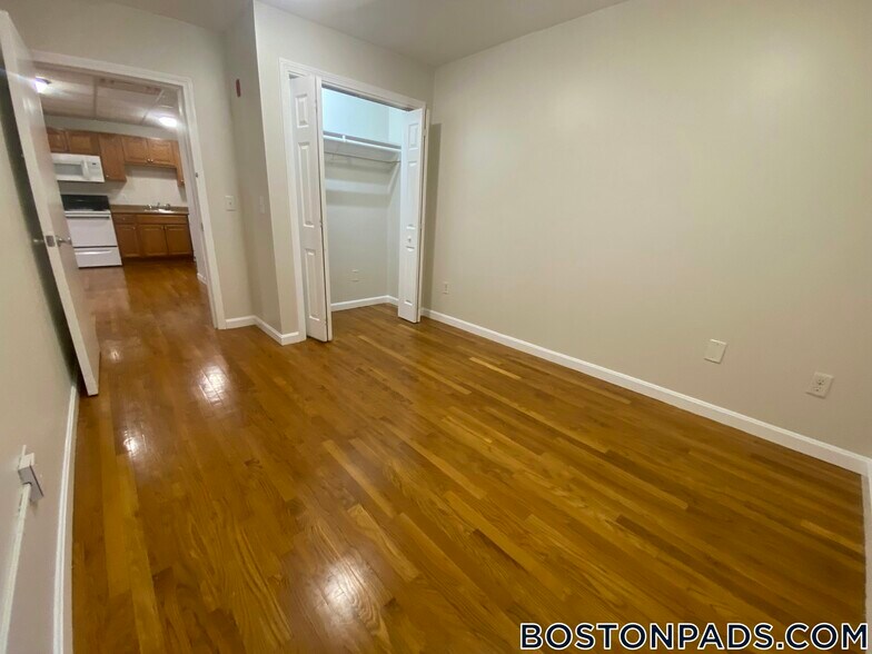 Building Photo - 22 High St