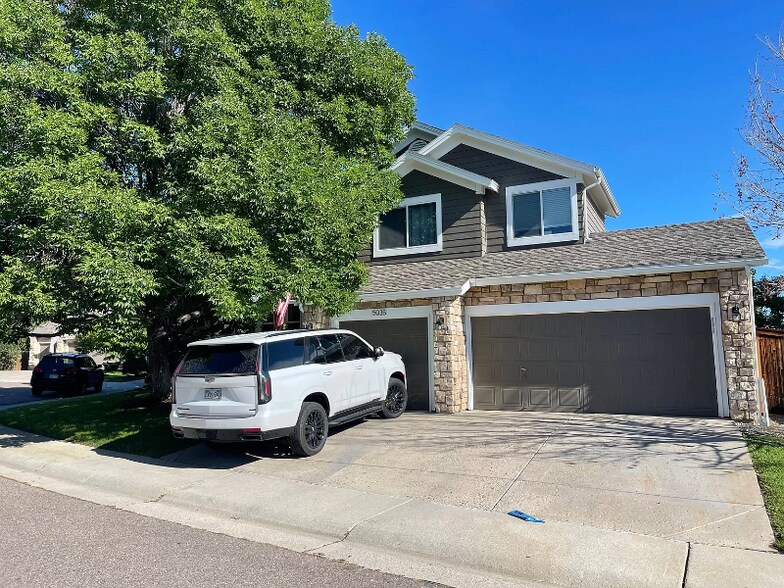 Primary Photo - 5035 E Cresthill Pl