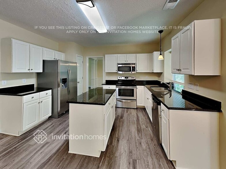 Building Photo - 5397 Apple Glen Dr