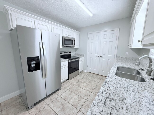 Building Photo - 309 Eagle Pointe Dr