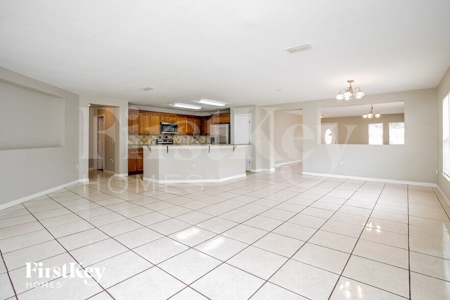 Building Photo - 1932 Michigan Ct