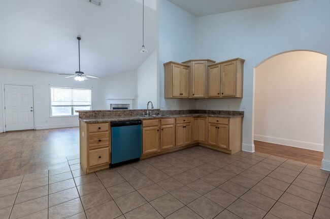 Building Photo - ONE FREE MONTH WITH 13 MONTH LEASE!