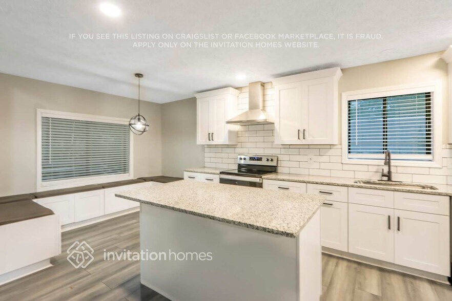 Building Photo - 799 Lost Creek Cir