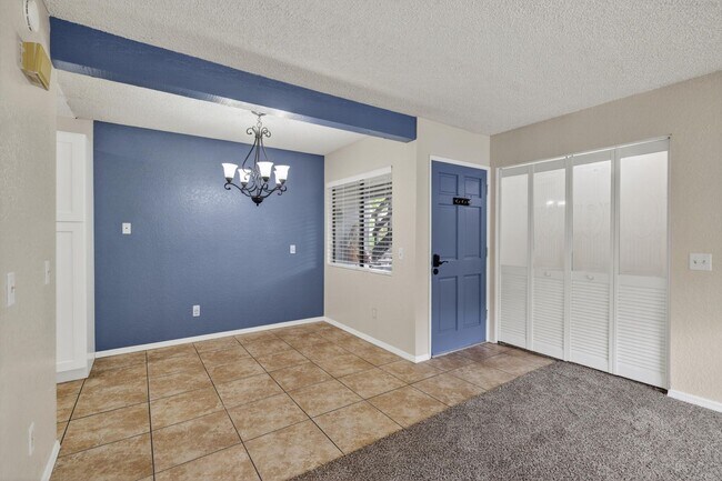 Building Photo - 2 Spacious Bedroom Diamond Bar Condo for L...