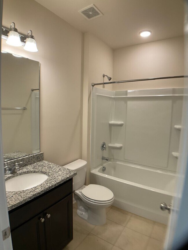 Building Photo - 4 Bed, 3 Bath in Desirable Apex