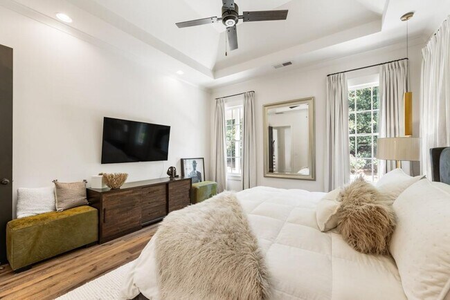 Building Photo - 7280 Samples Field Rd