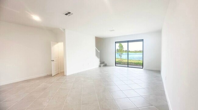 Building Photo - 15143 Sunny Day Dr