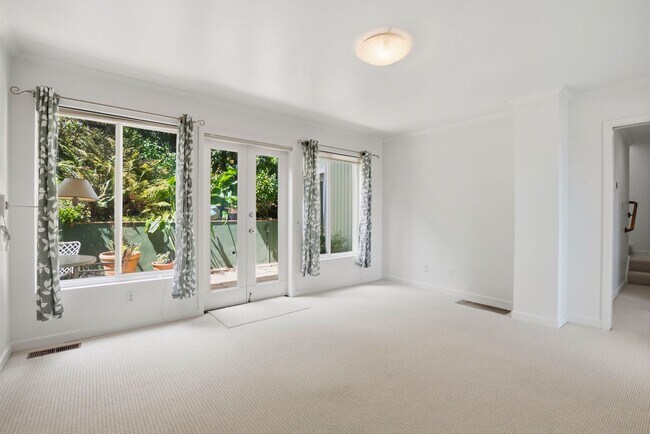 Building Photo - 45 Graystone Terrace